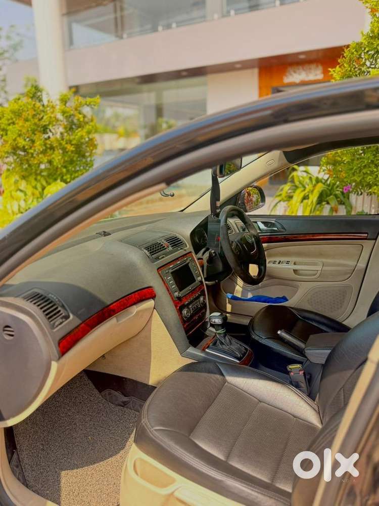 Skoda Laura 2012 Diesel Well Maintained