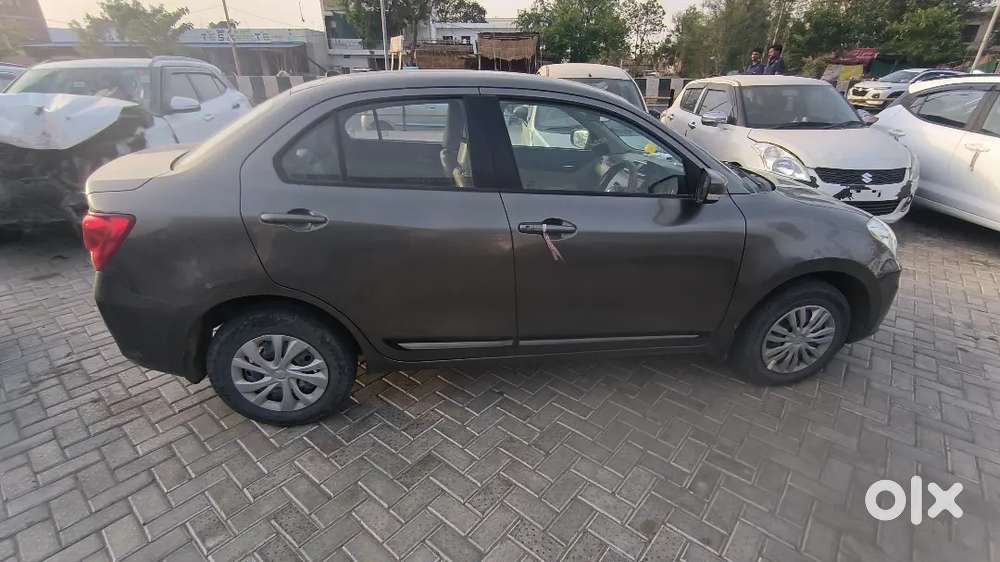 Maruti Suzuki Dzire Vxi 2023