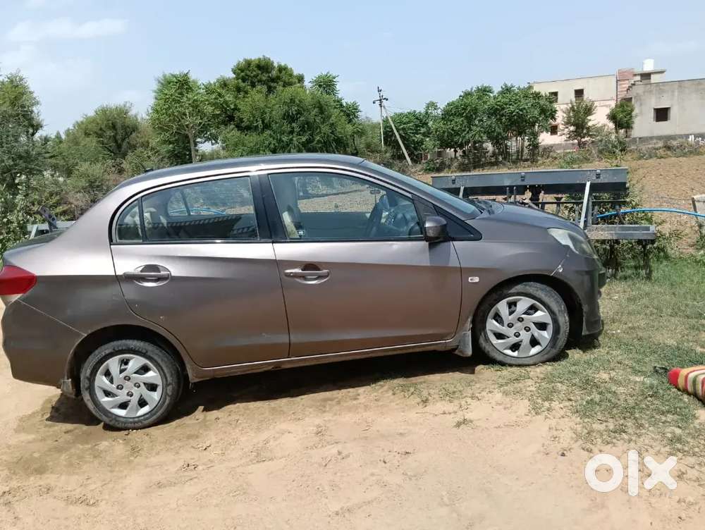 Honda Amaze Diesel 2014 Variant
