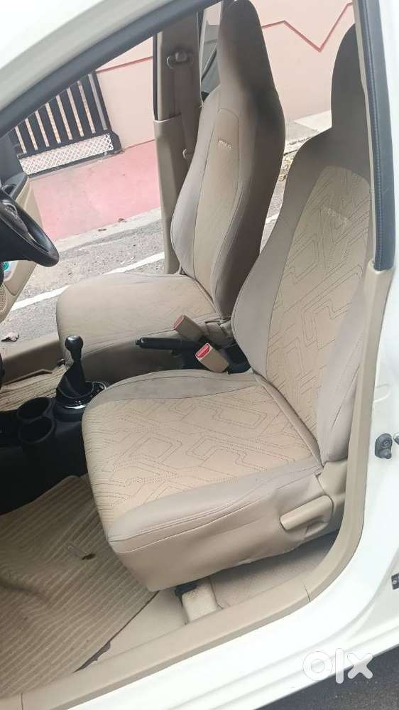 Honda Mobilio, 2014, Petrol