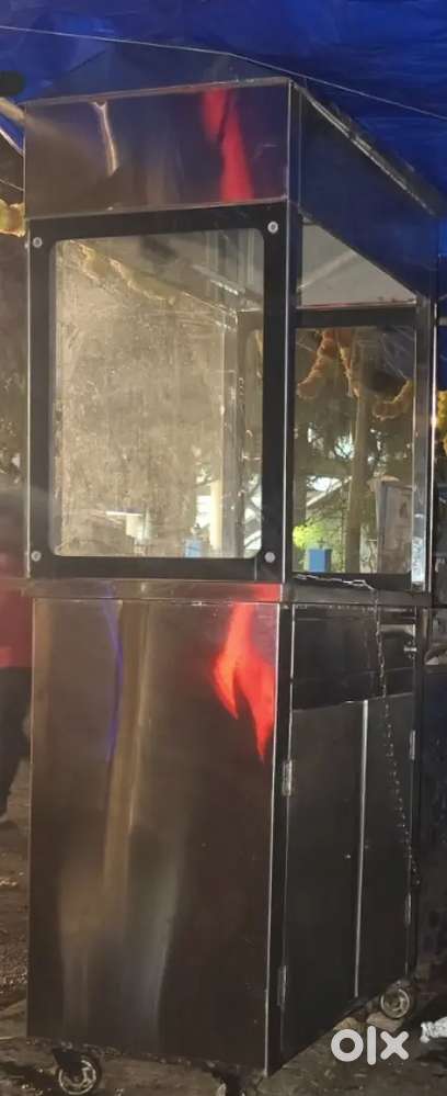 Tandoor SS display counter for hotel use
