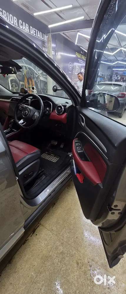 Mg Astor Savvy Red 2024