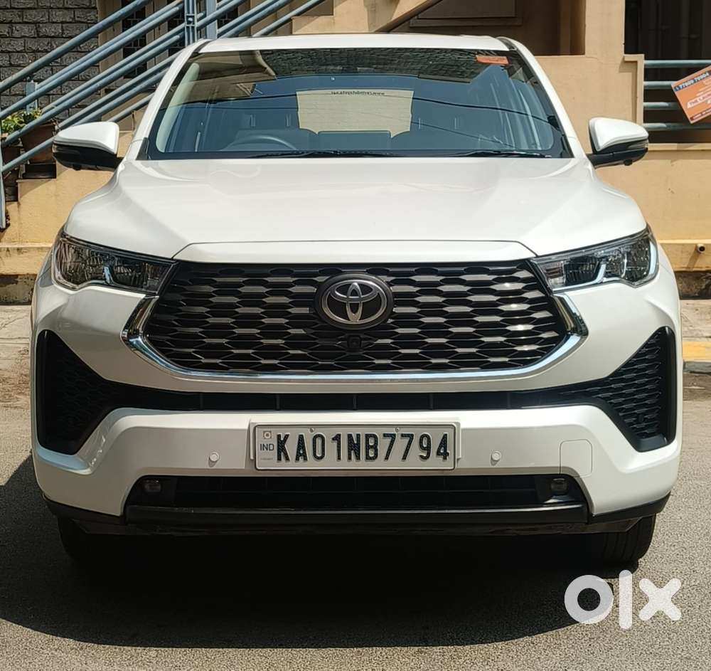 Toyota Innova Hycross 2.0 Vx (o) Hybrid 7 Str, 2024, Petrol