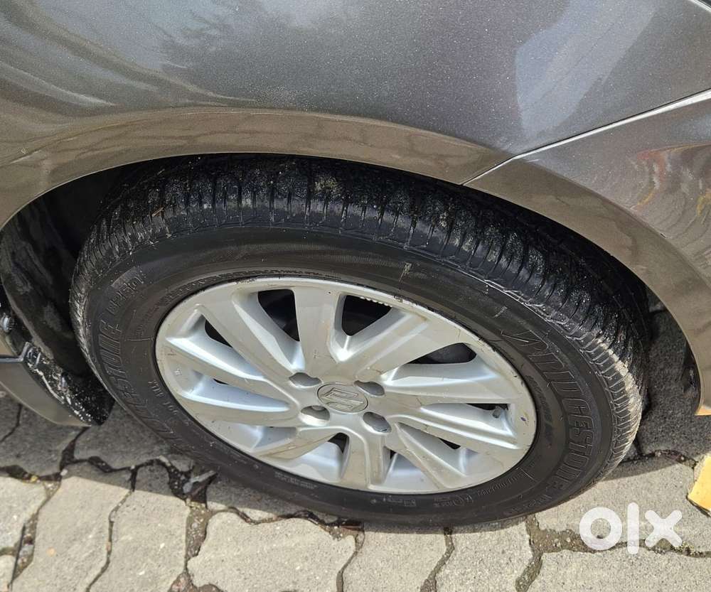 Maruti Suzuki Dzire 1.2 Zxi, 2015, Petrol