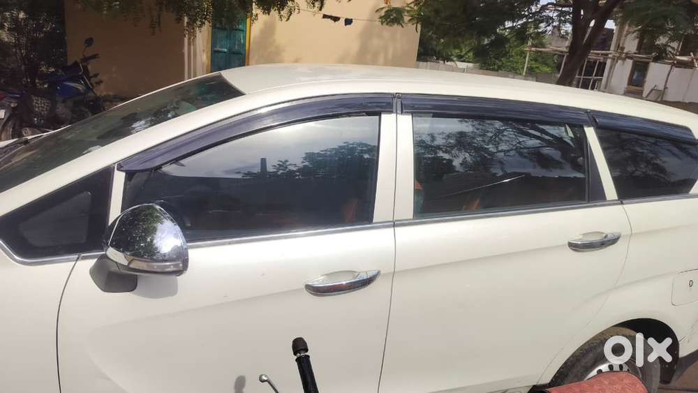 Mahindra Marazzo Diesel 2020
