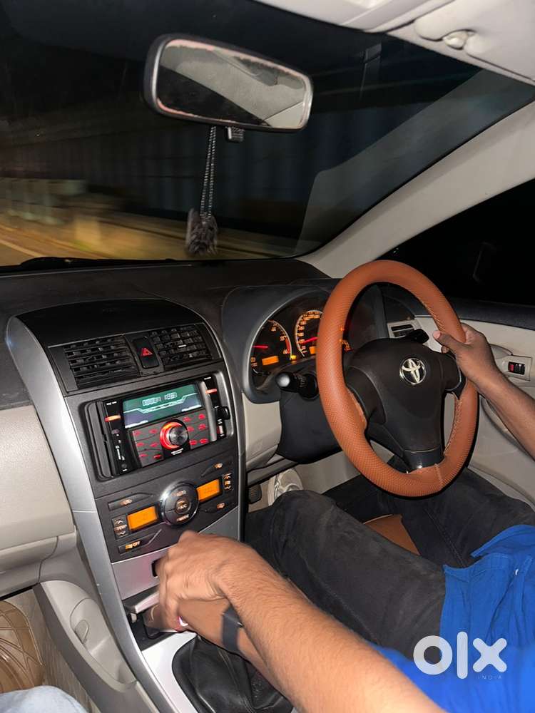 Toyota Corolla Altis 2011