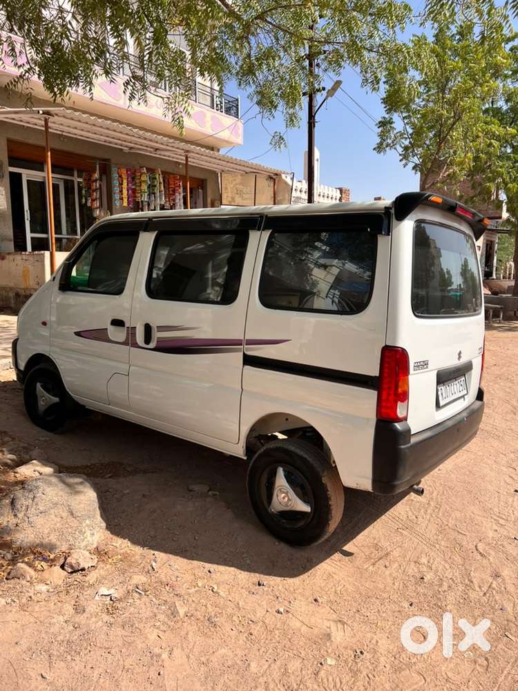 Maruti Suzuki Eeco 2016