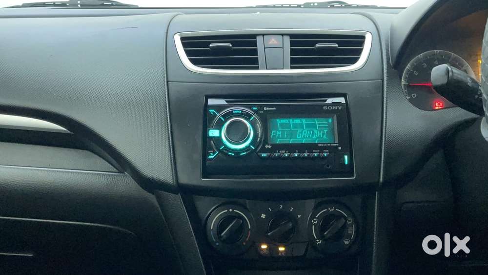 Maruti Suzuki Swift Vvt Vxi, 2014, Petrol