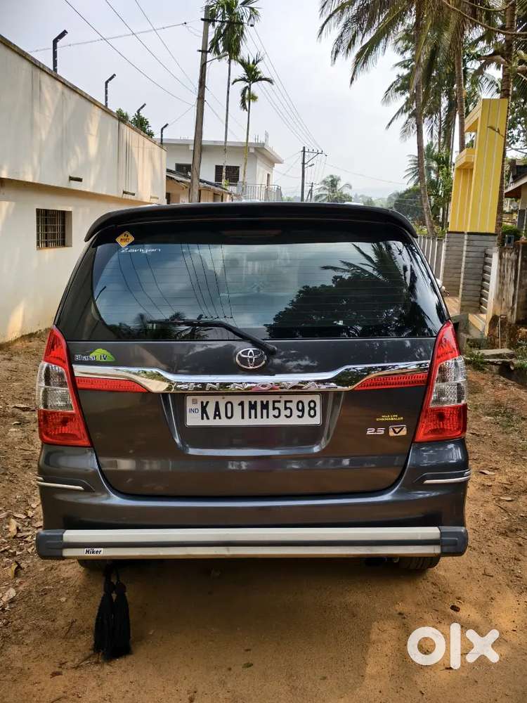 Toyota Innova 2015 Diesel Well Maintained