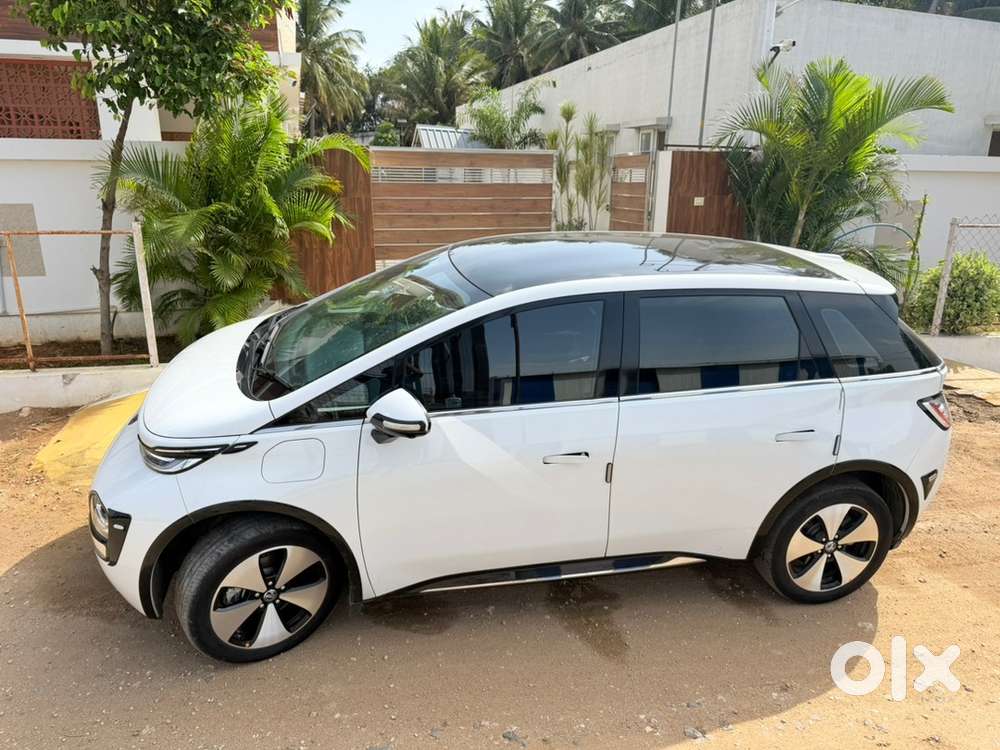 Mg Windsor Ev Essence 2025