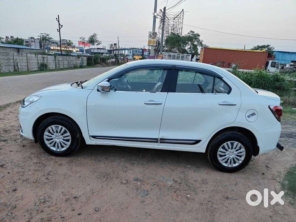 Maruti Suzuki Dzire 1.2 Vxi, 2022, Petrol