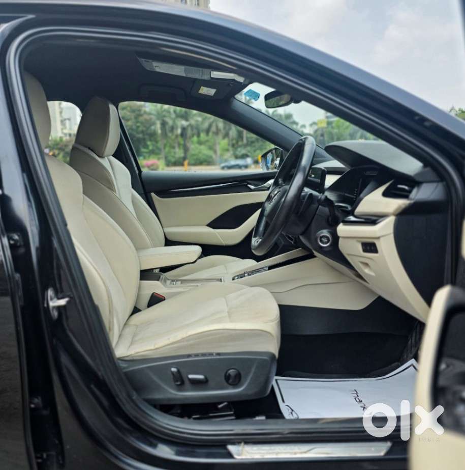 Skoda Octavia 2.0 L K Tsi At, 2022, Petrol