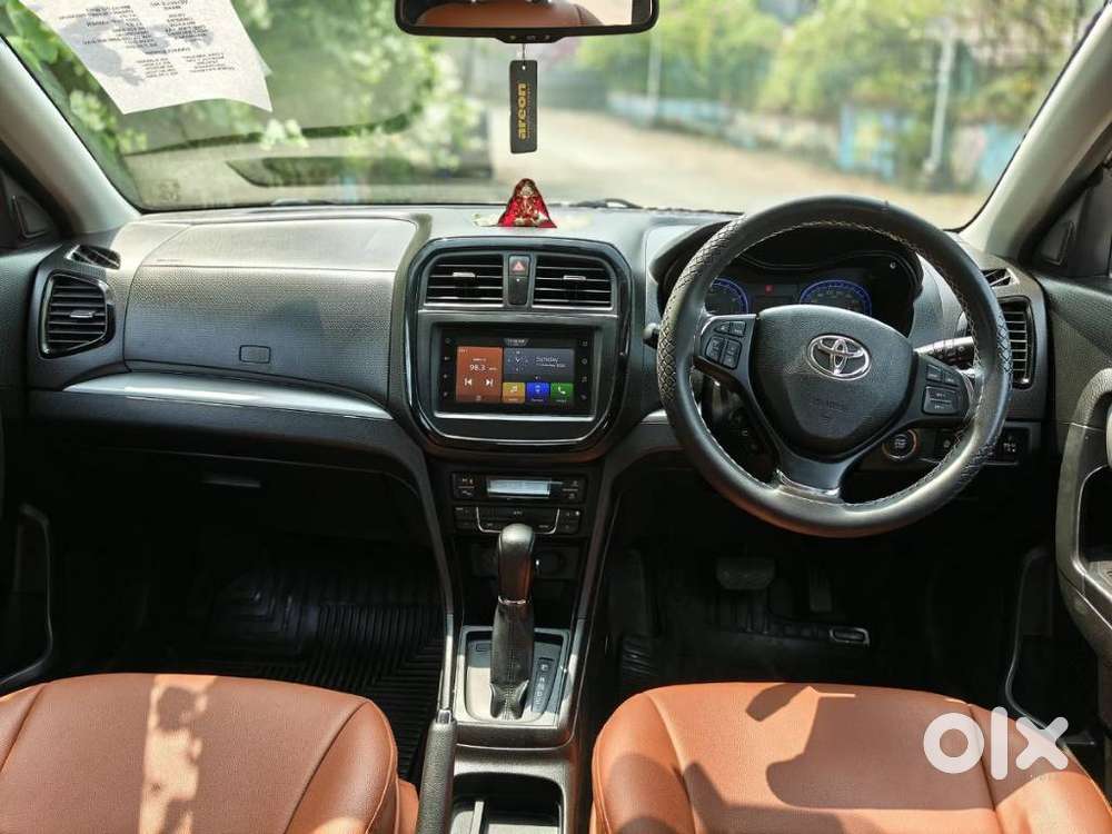 Toyota Urban Cruiser 1.5 Premium Grade Dual Tone At, 2021, Petrol
