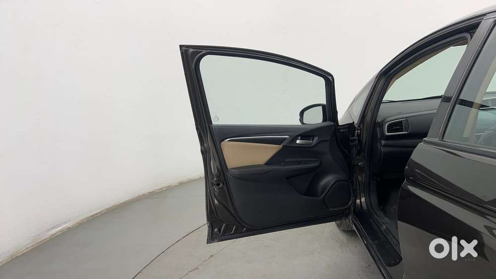 Honda Jazz V At I-vtec, 2015, Petrol