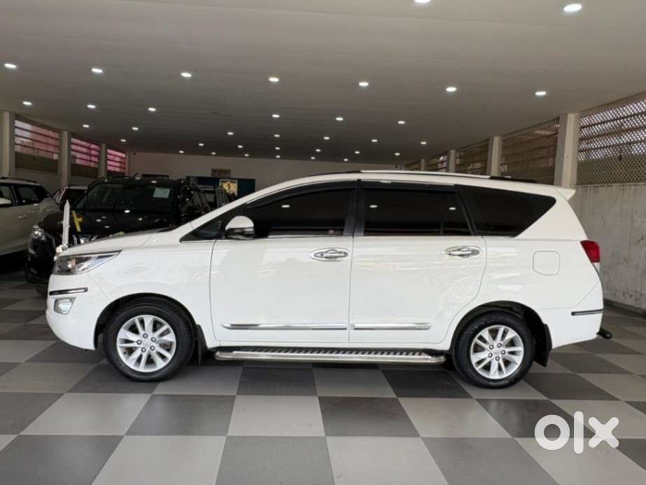 Toyota Innova Crysta 2.4 G Mt, 2020, Diesel