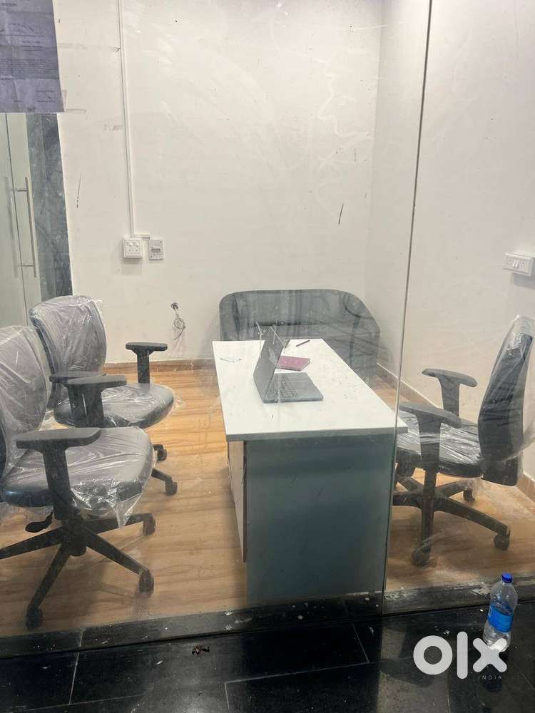 Sharing Office Available for Rent