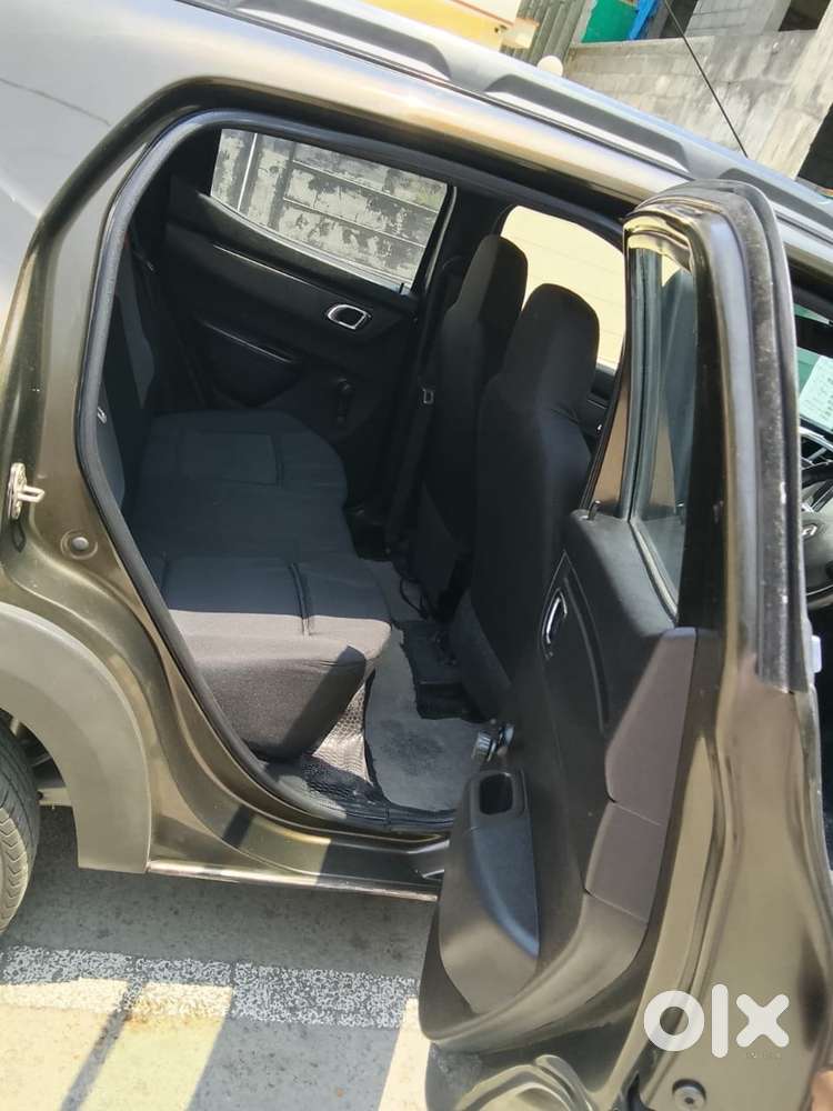 Renault Kwid 1.0 Rxt Amt, 2019, Petrol