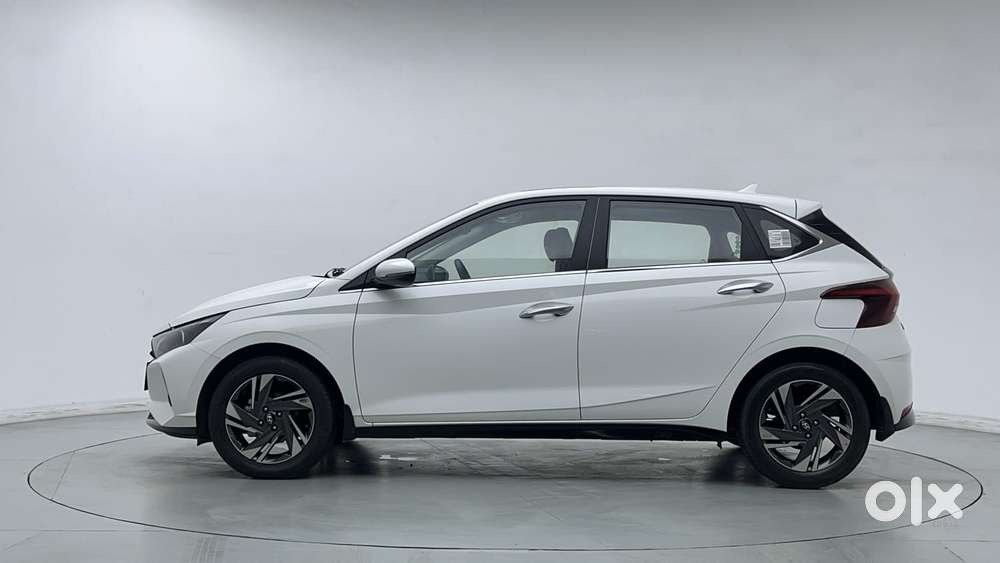 Hyundai I20 Asta (o) 1.0 Turbo Dct, 2022, Petrol