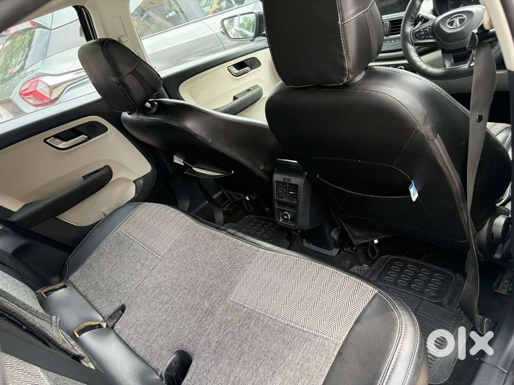 Tata Altroz Xz Plus (s), 2023, Petrol