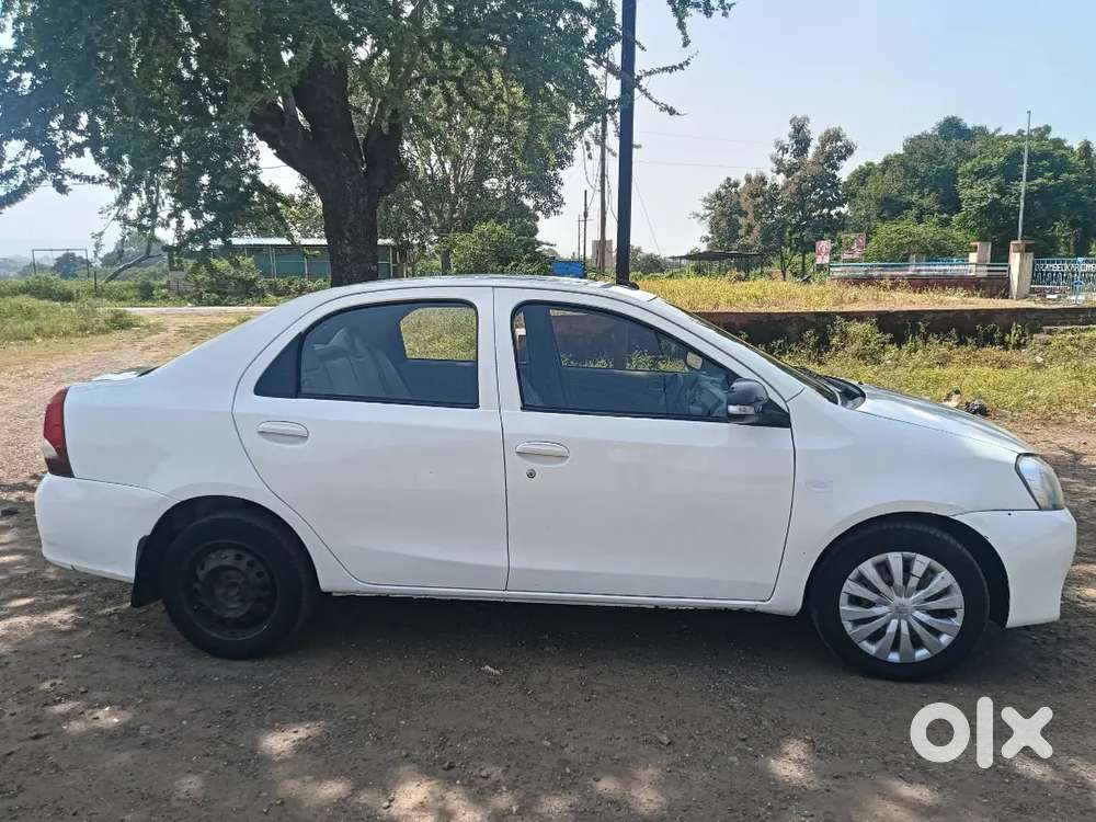 Toyota Etios Car  Argent Sell