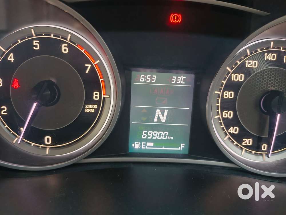 Maruti Suzuki Swift Dzire Amt Zxi, 2018, Petrol