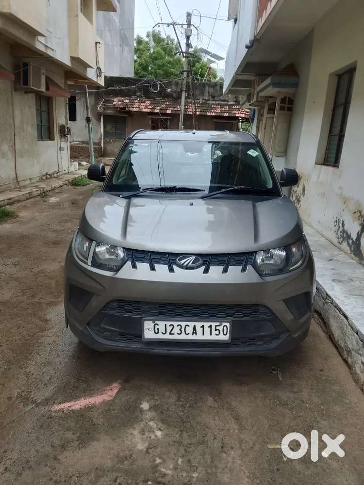 Mahindra Kuv 100 2018