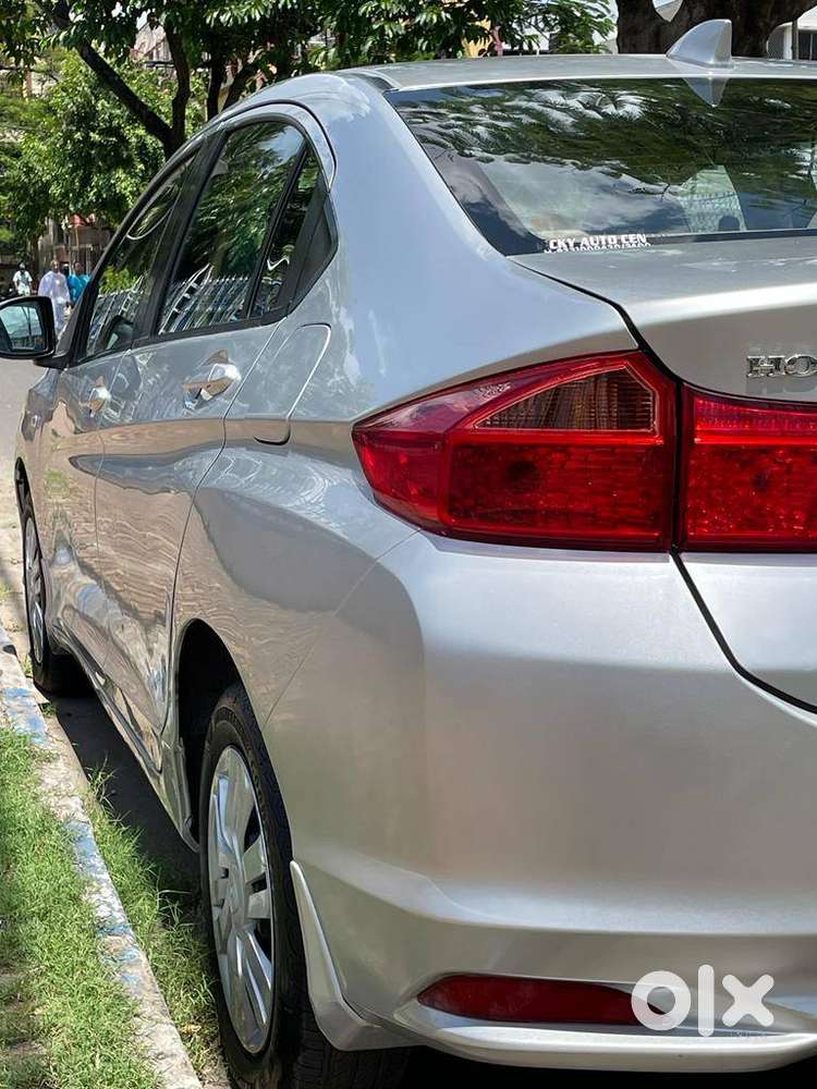 Honda City Vx Cvt 2015
