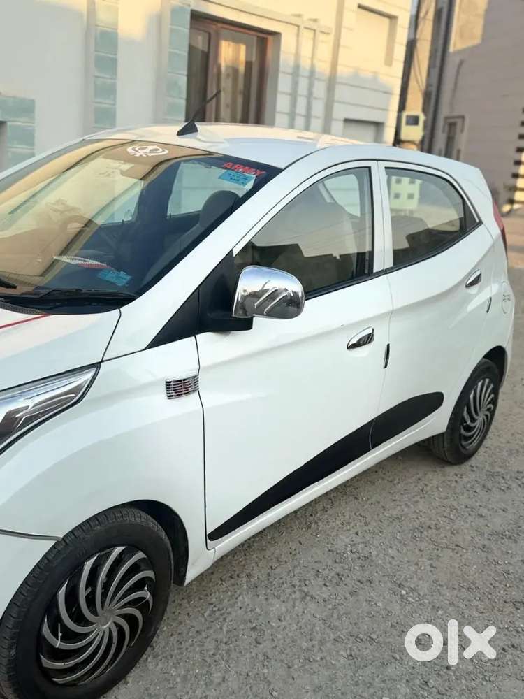 Hyundai Eon 2017 Petrol 32000 Km Driven