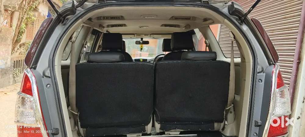 Toyota Innova 2013 Diesel 89000 Km Driven