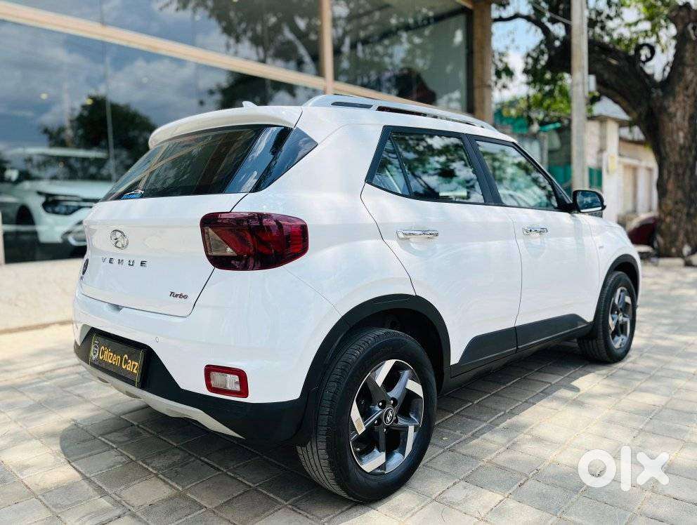 Hyundai Venue Sx Plus Turbo Dct, 2022, Petrol