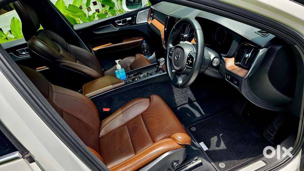 Volvo Xc60 Inscription D5, 2021, Diesel