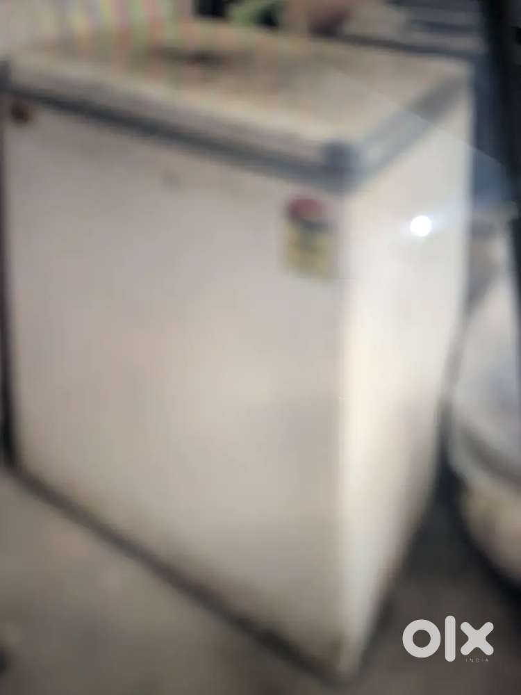 Fridge for sell year old