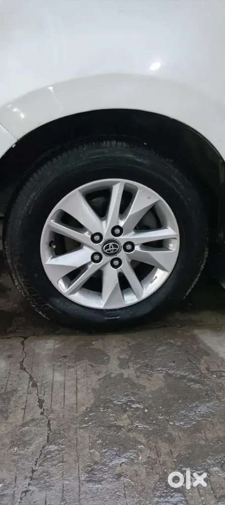 Toyota Innova Crysta 2019