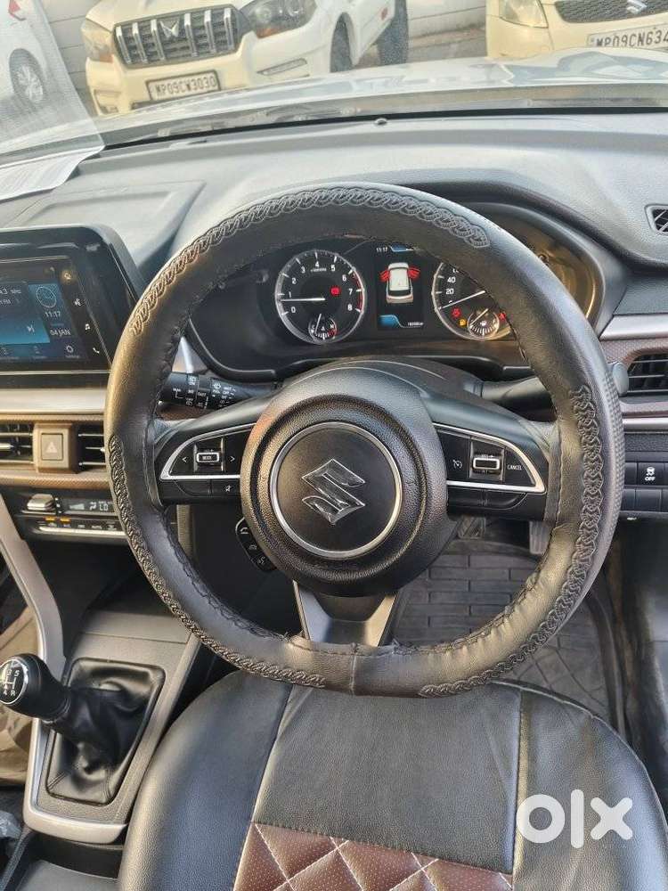 Maruti Suzuki Brezza 1.5 Zxi Smart Hybrid Dual Tone, 2023, Petrol