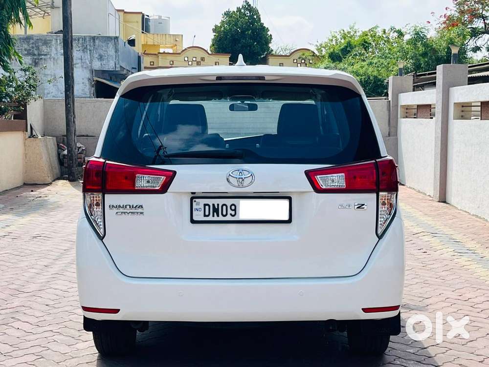 Toyota Innova Crysta 2.8z Automatic, 2017, Diesel