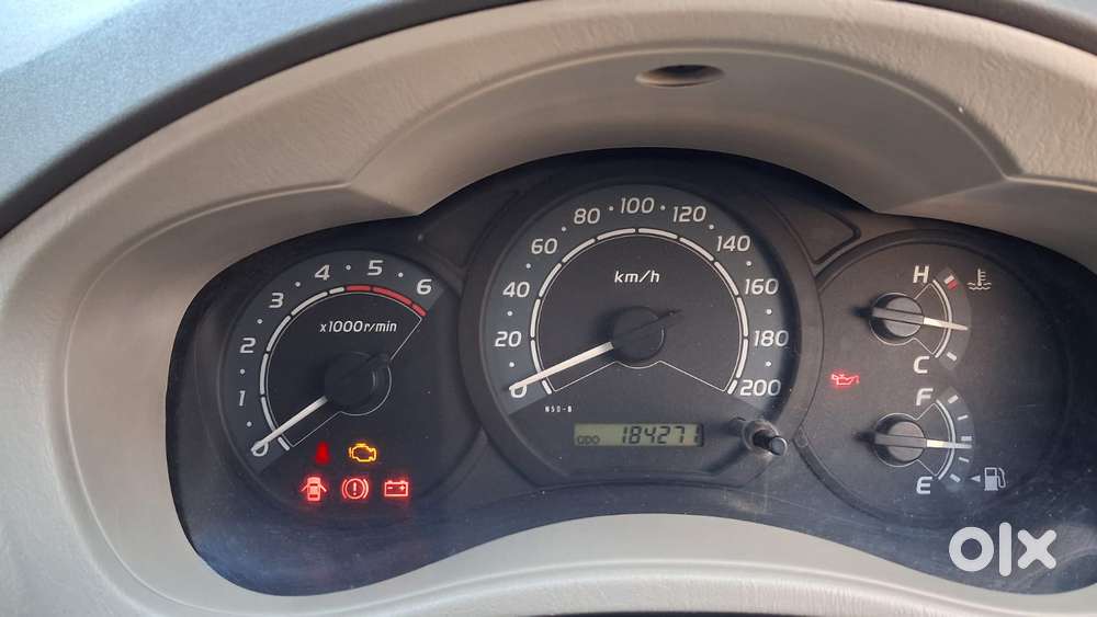 Toyota Innova 2004-2011 2.5 G4 Diesel 8-seater, 2011, Diesel
