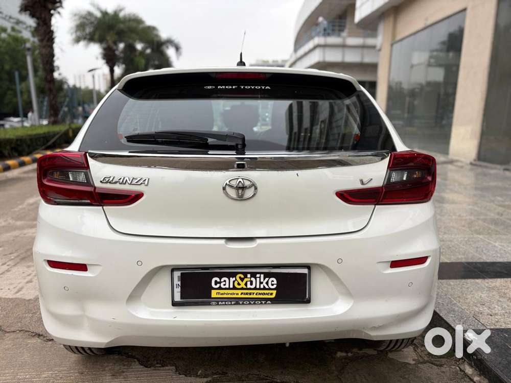 Toyota Glanza V Cvt, 2023, Petrol