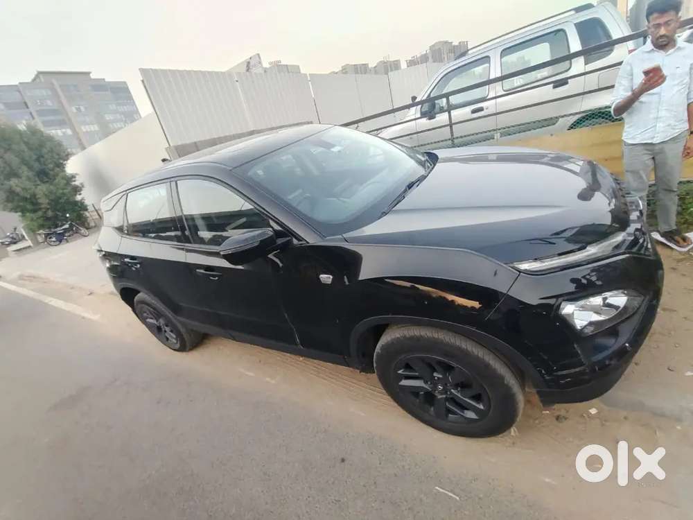 Tata Harrier Xta Plus Dark Edition