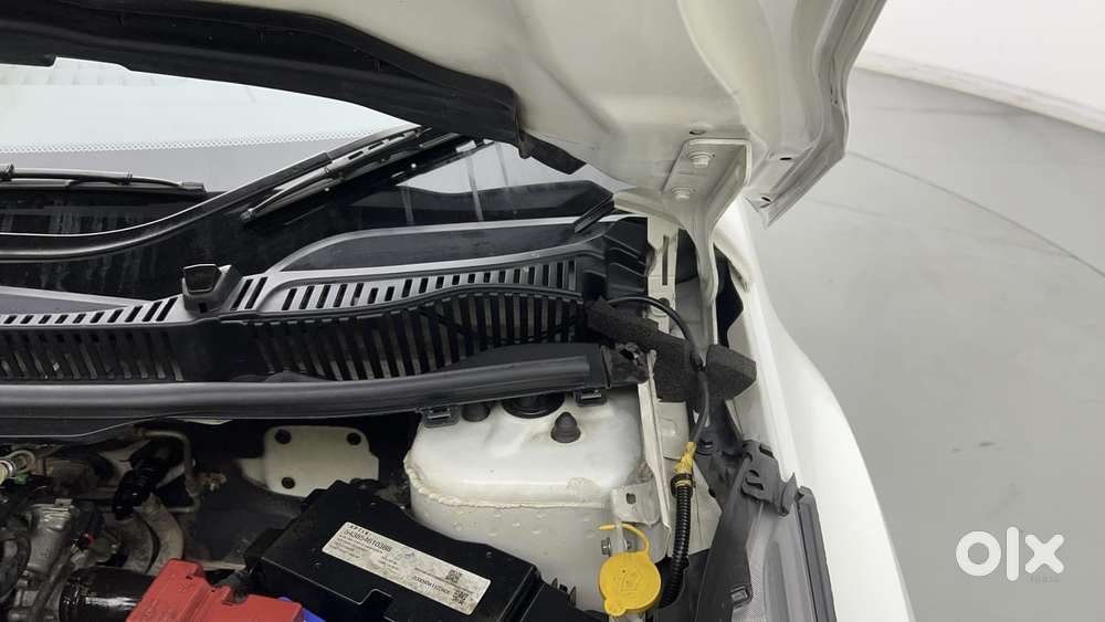 Tata Nexon Xz Plus (hs), 2022, Petrol