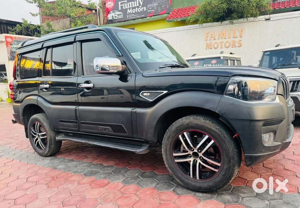 Mahindra Scorpio Classic 2.2 S Mt 7 Str, 2023, Diesel