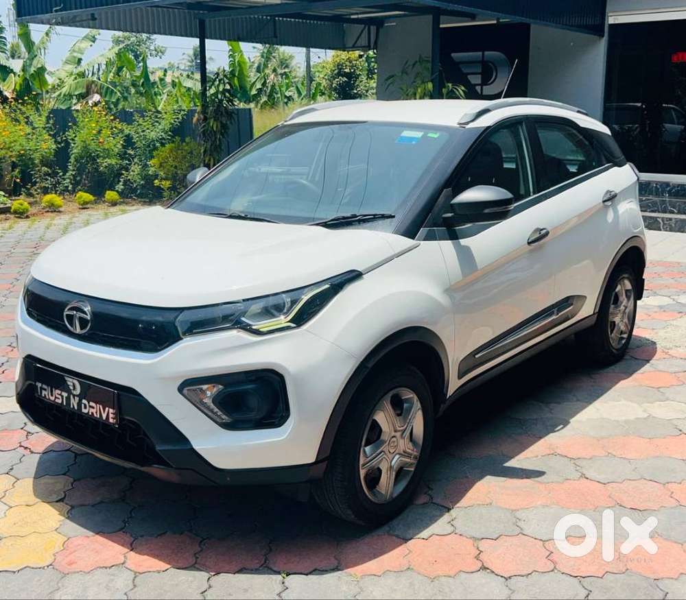 Tata Nexon 1.2 Revotron Xm, 2020, Petrol