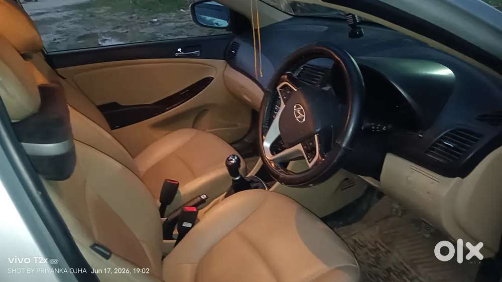 Hyundai Verna 1.6 Litre 5 X Camera