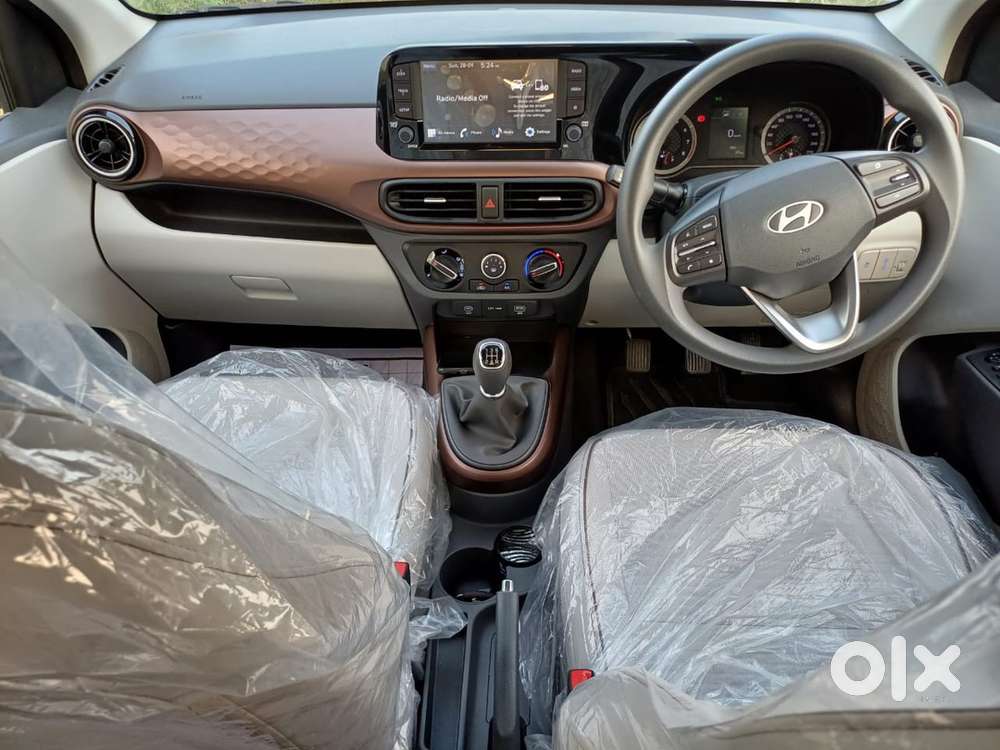 Hyundai Aura Sx Petrol Cng 2026 Pb 01 Commercial Car 48 Emi Pending