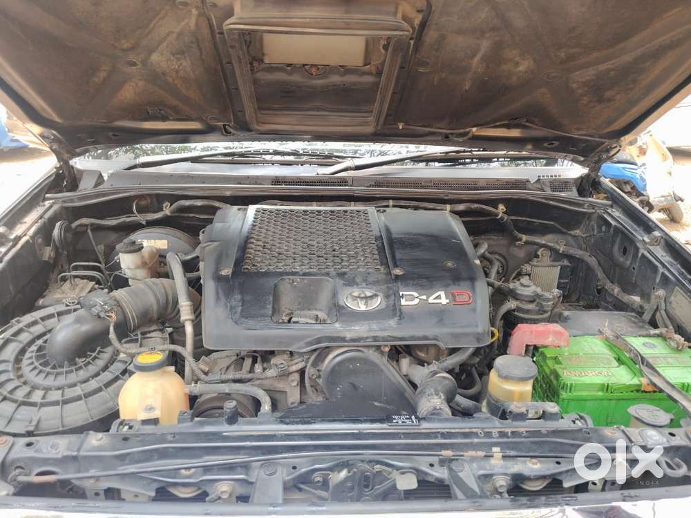 Toyota Fortuner 3.0 4x4 Manual, 2011, Diesel
