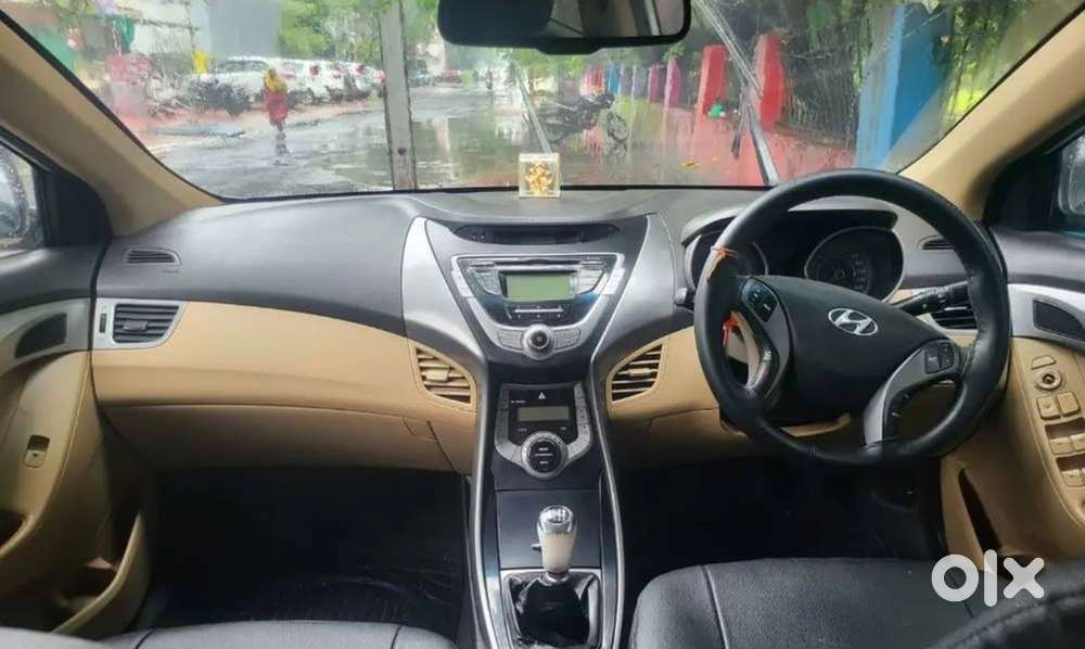 Hyundai Elantra Petrol 2014