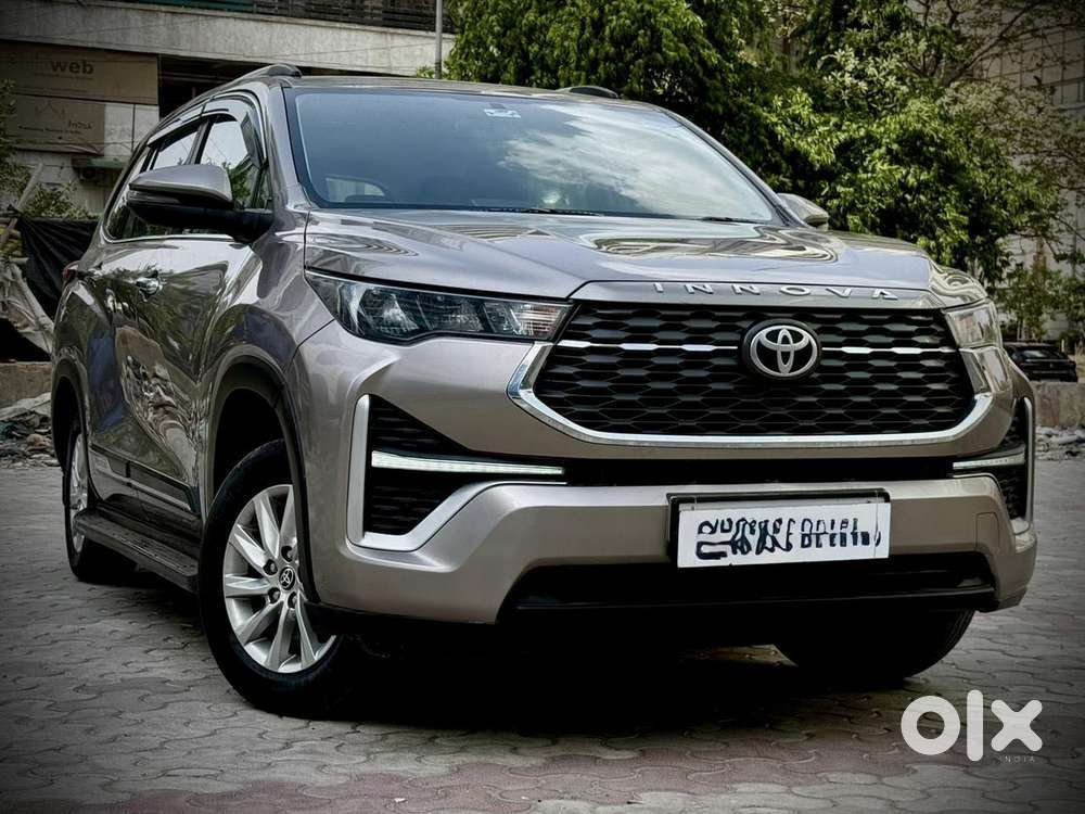 Toyota Innova Hycross 2.0 Gx 7 Str, 2025, Petrol