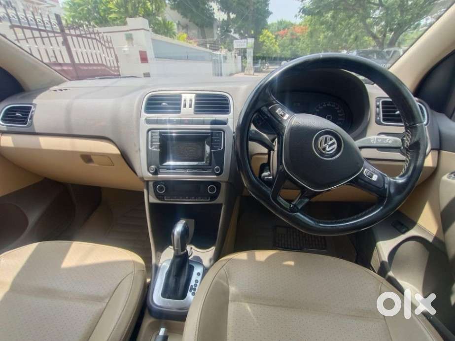 Volkswagen Vento Petrol Highline At, 2017, Petrol