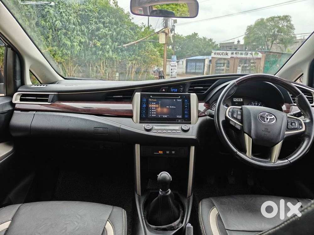 Toyota Innova Crysta Touring Sport 2.4 Mt, 2017, Diesel