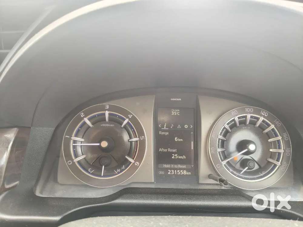 Toyota Innova Crysta 2.4 V 2021 Fancy Number
