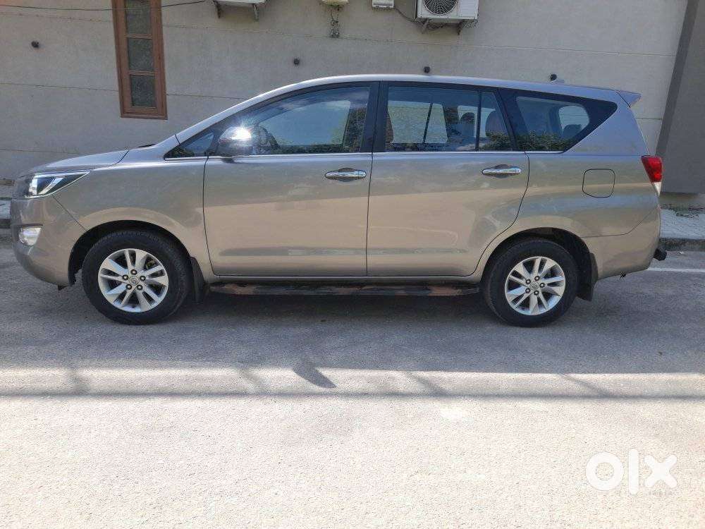 Toyota Innova Crysta [2020-ongoing] 2.4 Gx 7 Str, 2020, Diesel